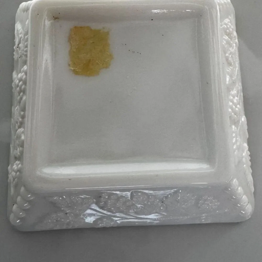 Vintage Westmoreland milk glass ashtray; painted roses